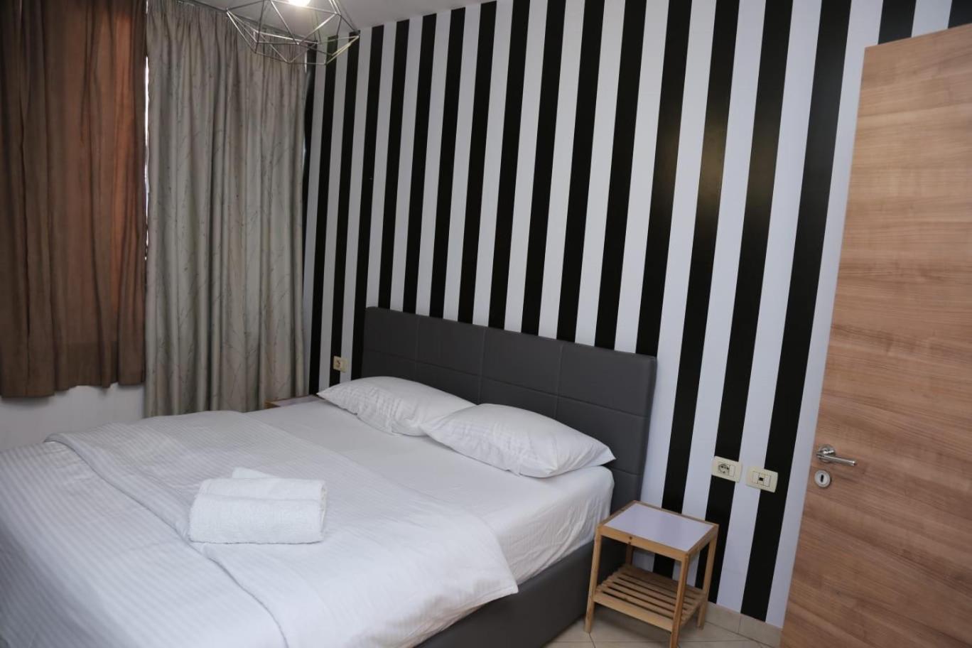 Ergi'S Host Apartment ติรานา ภายนอก รูปภาพ