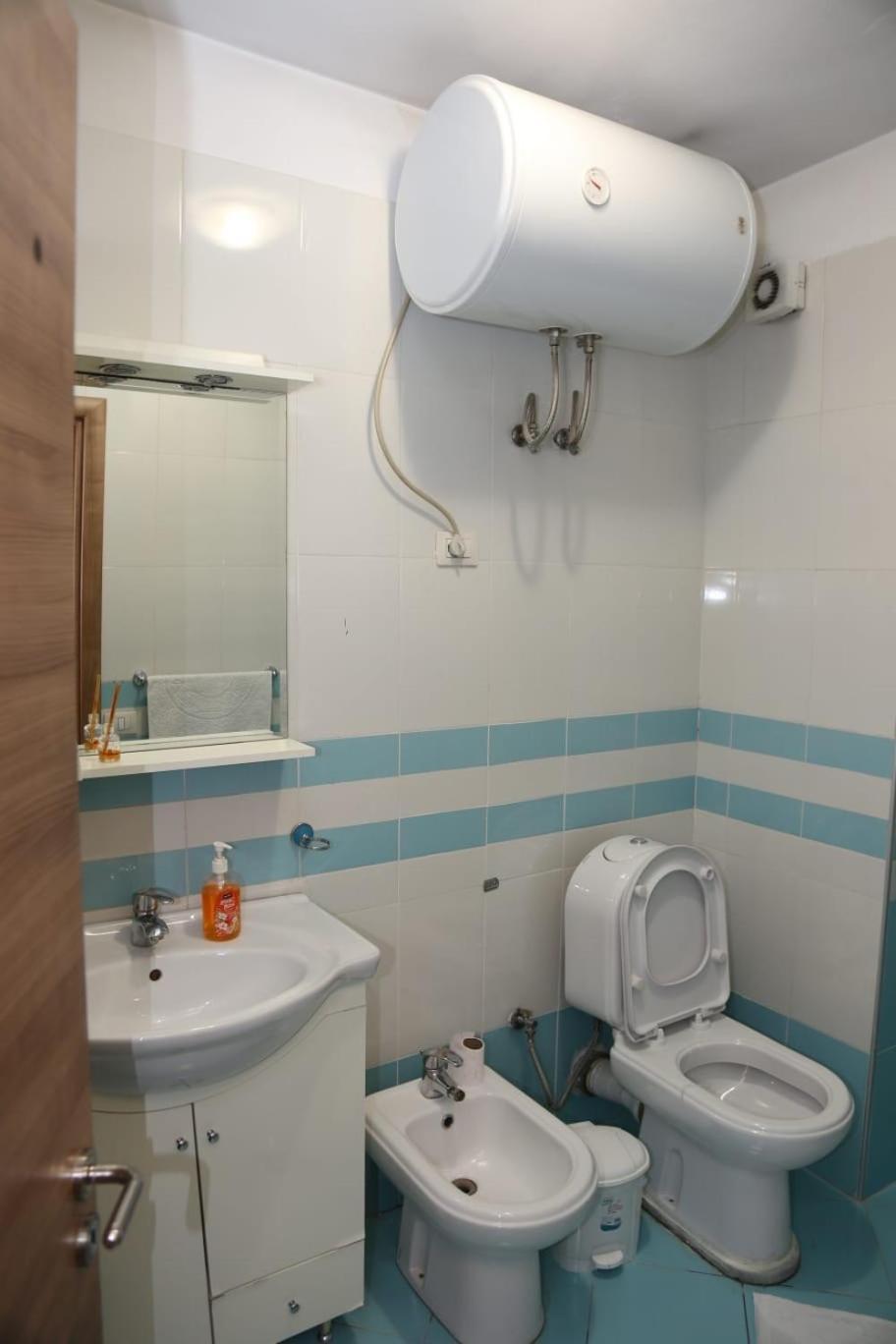 Ergi'S Host Apartment ติรานา ภายนอก รูปภาพ