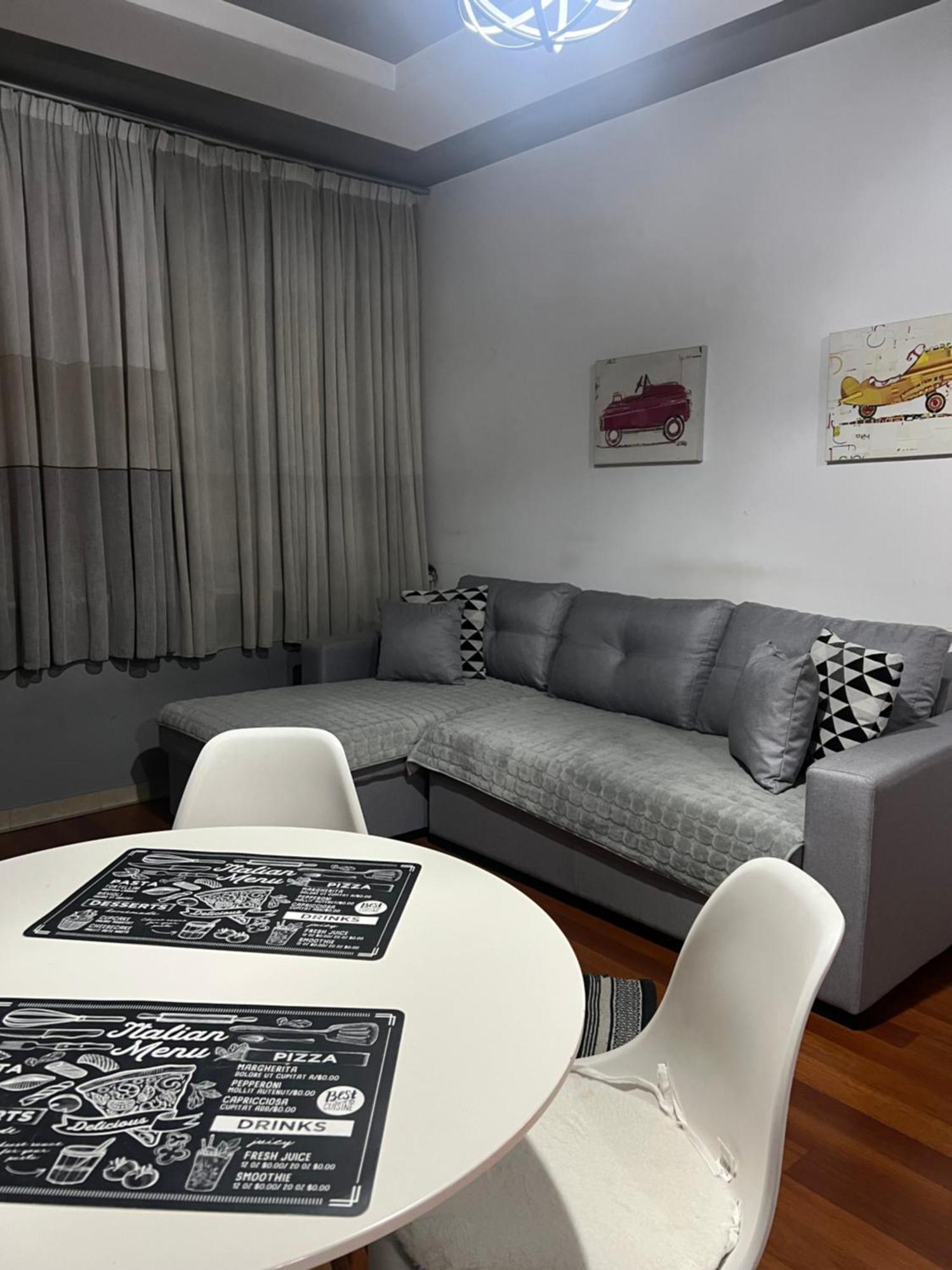 Ergi'S Host Apartment ติรานา ภายนอก รูปภาพ